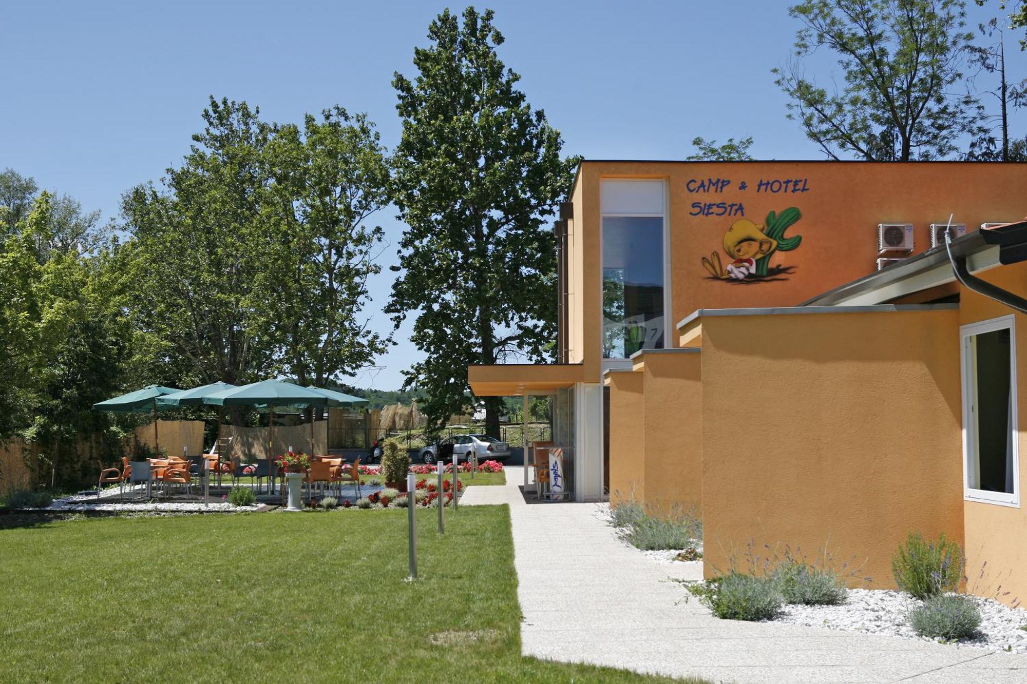 Garni Hotel Siesta Nova Gorica Exteriör bild
