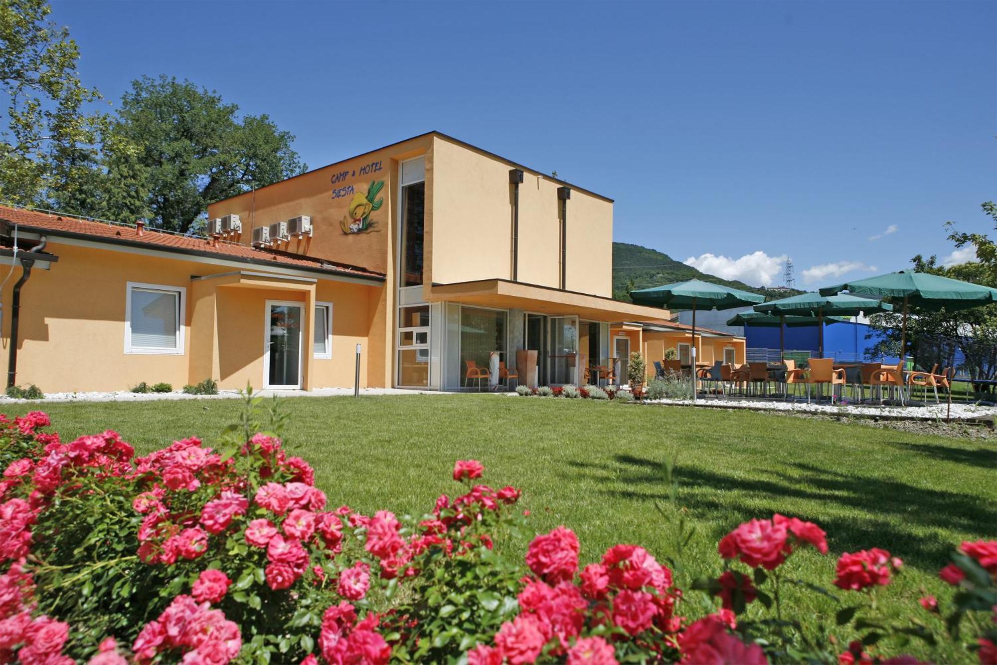 Garni Hotel Siesta Nova Gorica Exteriör bild