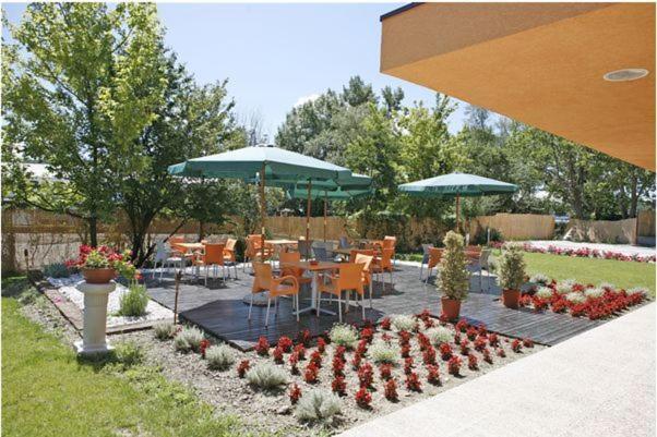 Garni Hotel Siesta Nova Gorica Exteriör bild